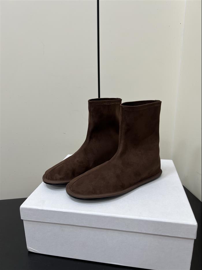 20251128173233576 310